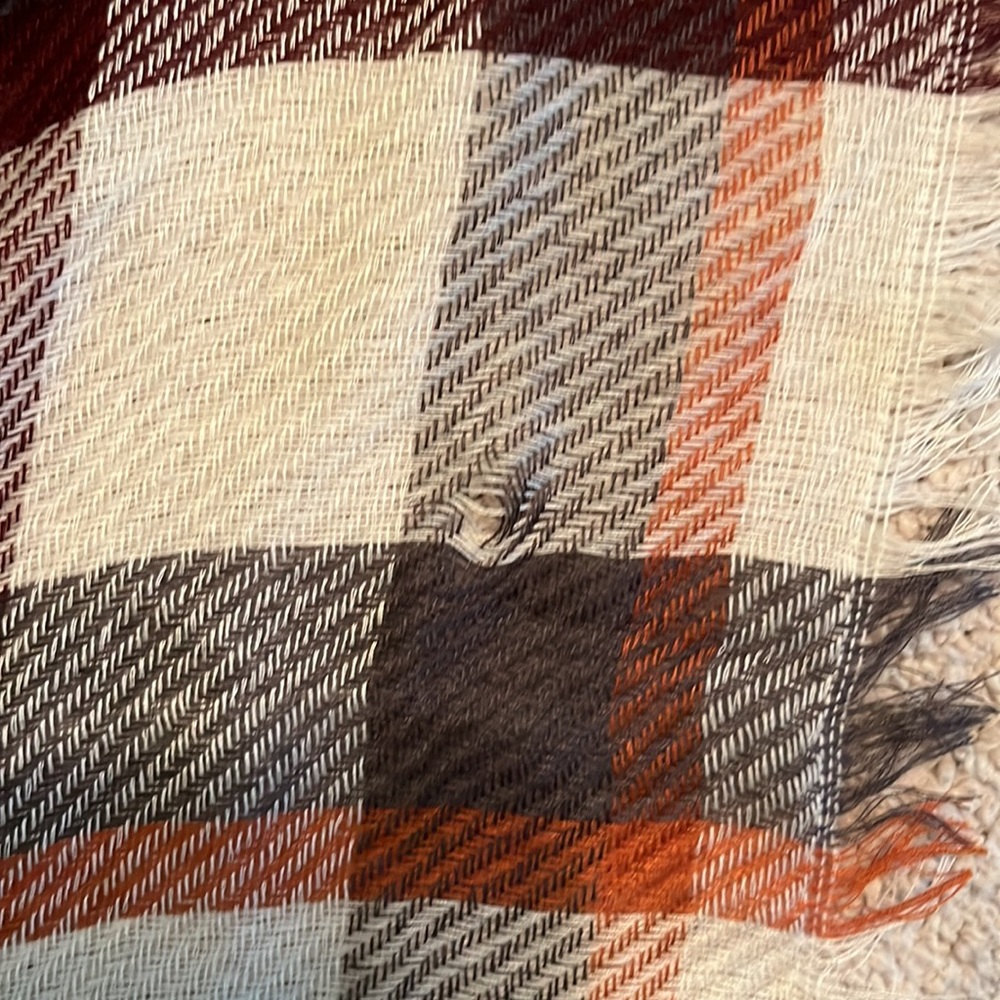 Women’s Scarf - Picture 6 of 7